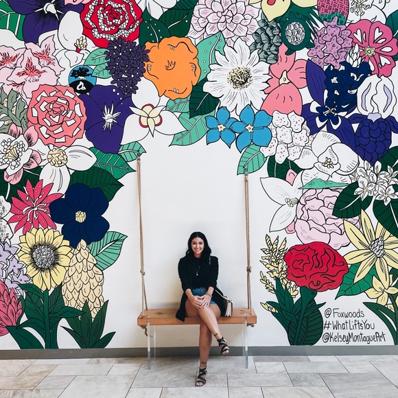 Meet your Posher, Kelsey - Picture 1 of 1